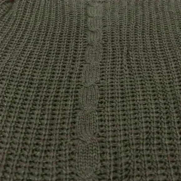 Black long sleeve sweater - Picture 2 of 7